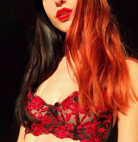 Cariad PORN ON PAGE onlyfans leak porn