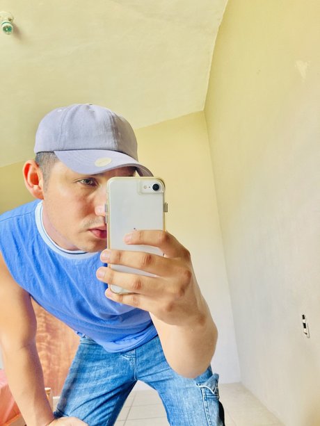 cristhianGT onlyfans desnuda