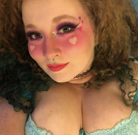 _Curly kitty_ boobs onlyfans