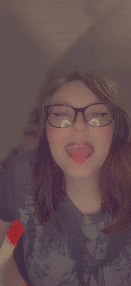 NaughtyNikkiLuv only fans review