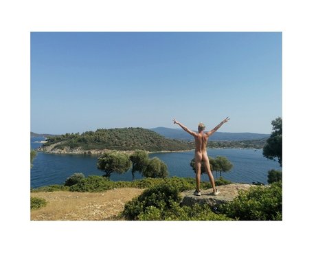 Naughty Model onlyfans nude pics