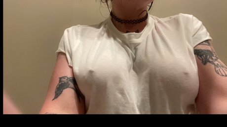 Naughty Nickie_ onlyfans model