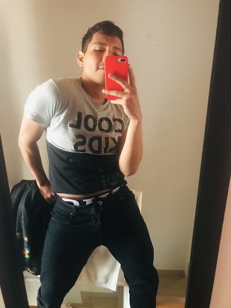 cristian urbina onlyfans gratis