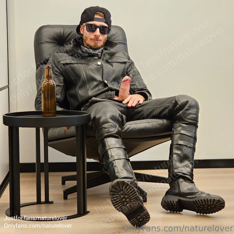 Naturelover XXL onlyfans model