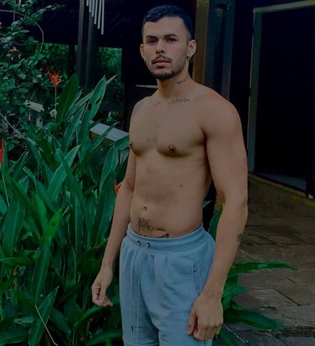 _Fmendss onlyfans nude leak