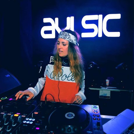 Avi Sic onlyfans naked porn