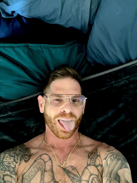 Bedroom DaddyXXX onlyfans explicit content
