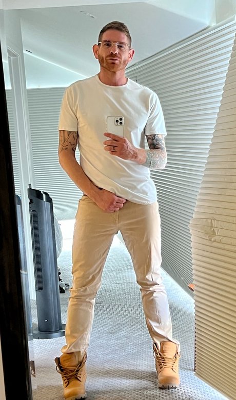 Bedroom DaddyXXX only fans nude