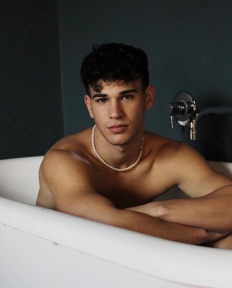 Angell onlyfans model