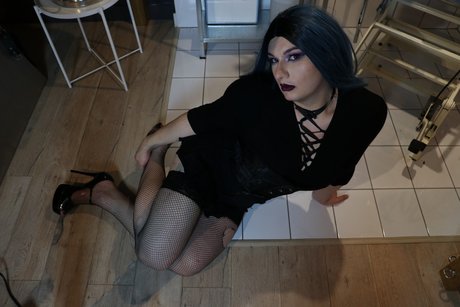 AllindaBack pics onlyfans