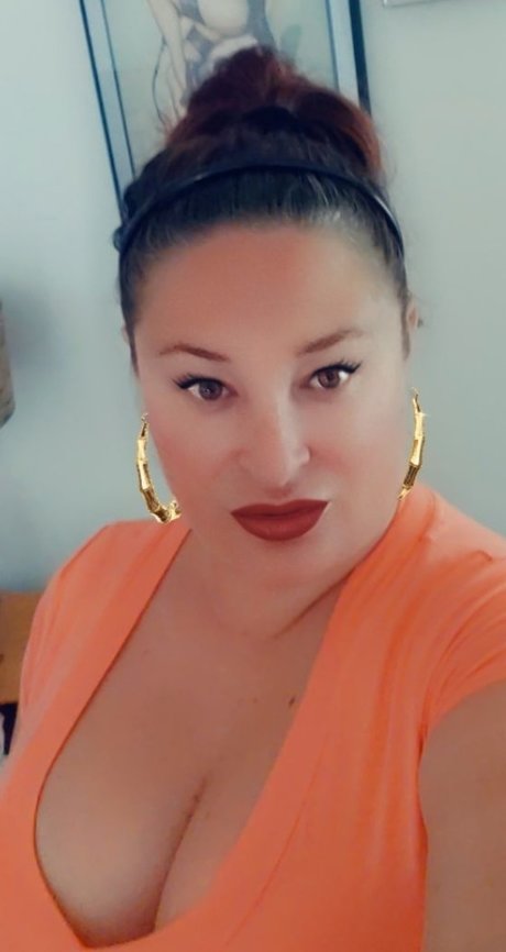 Anna Mae leaks only fans