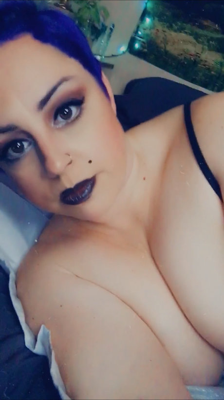 Nerdyvixen888 only fans leaks