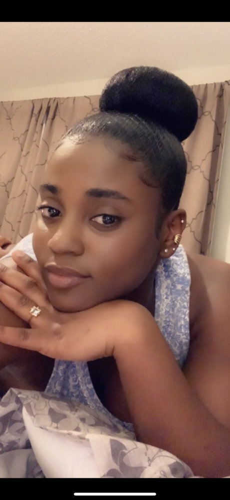 Chocolate Strawberry_ onlyfans lesk