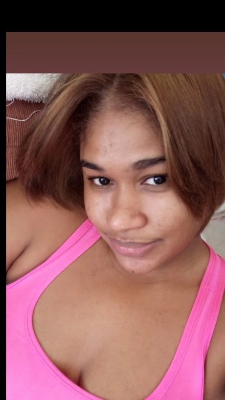 Ruth Esther onlyfans picture