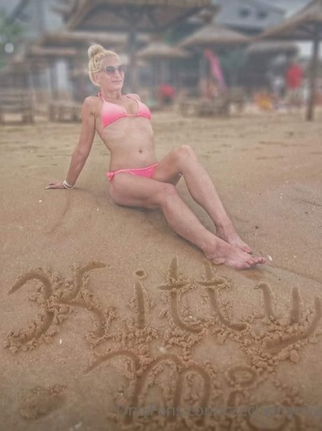 Kitty Mia onlyfans nudes leaks