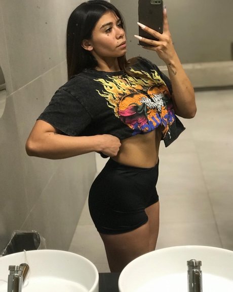 Isabelle Cake_ sexy onlyfans