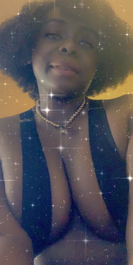 Kitty C Blossom onlyfans leaj