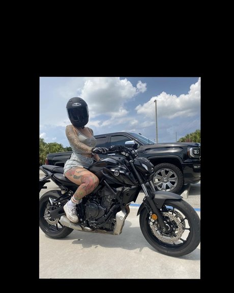 Clara Hope onlyfans free content