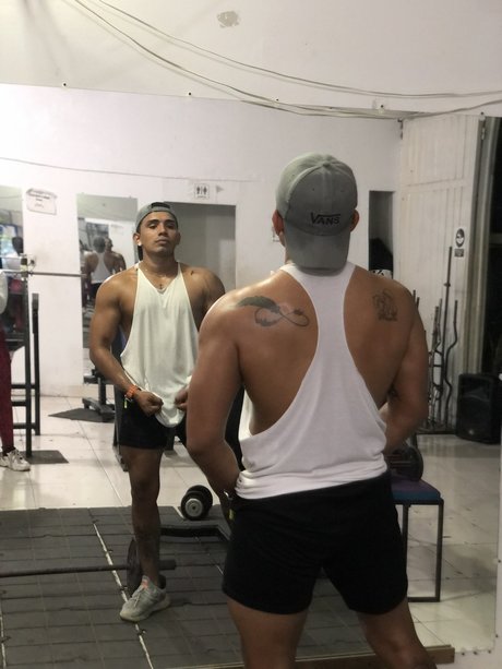 Nixon Cardenas onlyfans leak nudes