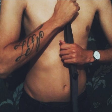 Nexter90free only fans nude leaks