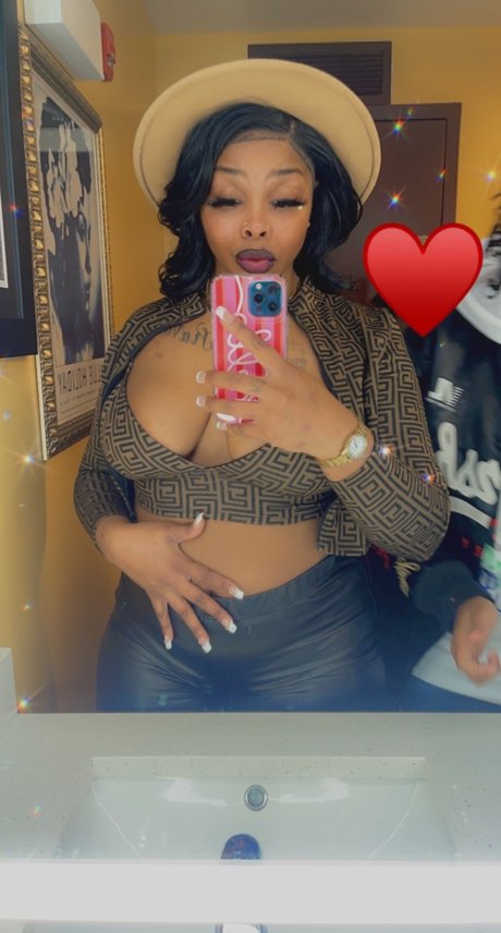 BellaStar onlyfans strip tease