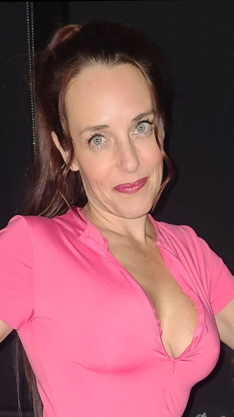 HotWifeInOk leaked nudes onlyfans