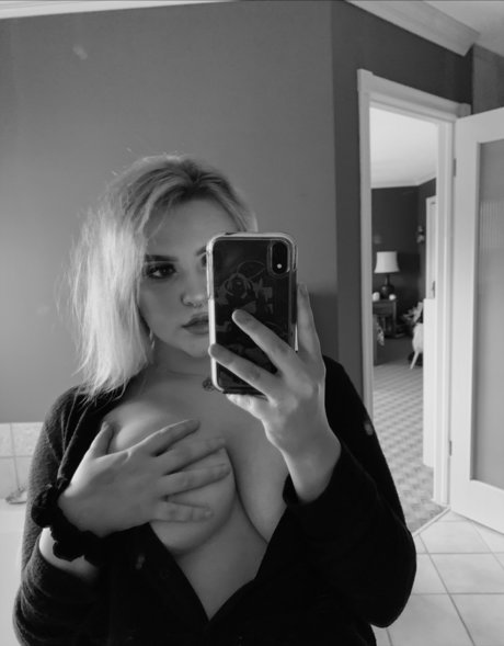 Mikenna onlyfans naked pics