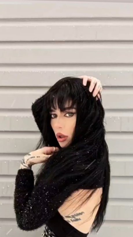 Nightmare Waifu only fans nude