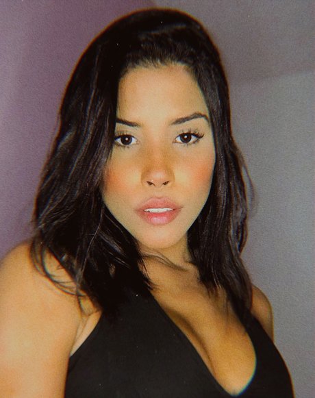 Nicolle Angel onlyfans free content