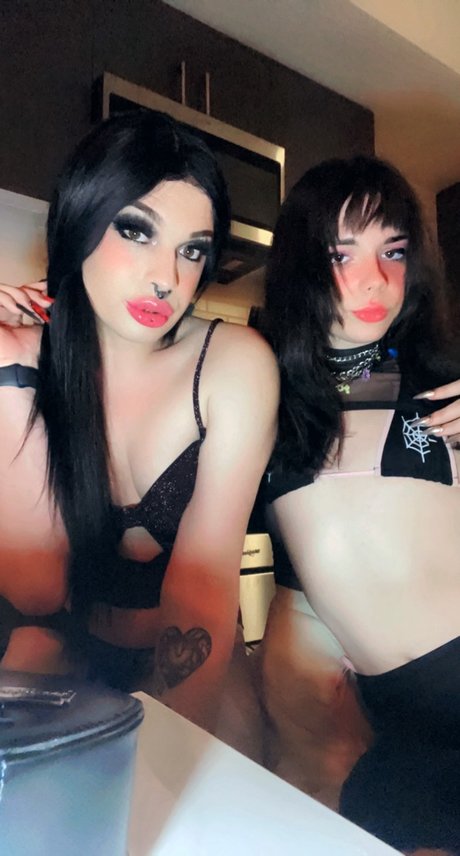 Vylette amp amp Squish naked only fans