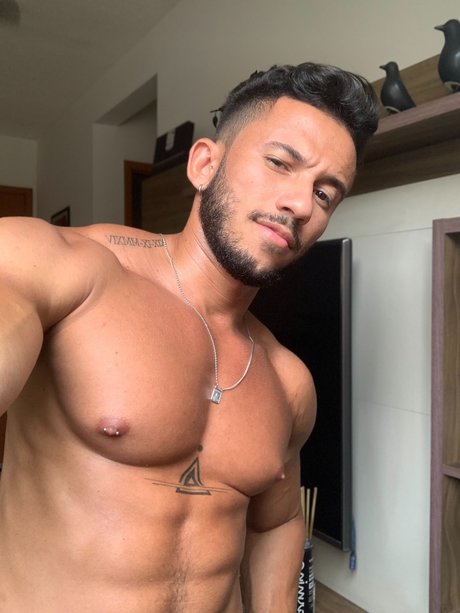 LeoBBZ free only fans