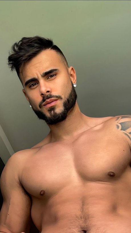 Alexis Descalzo castro onlyfans fuck