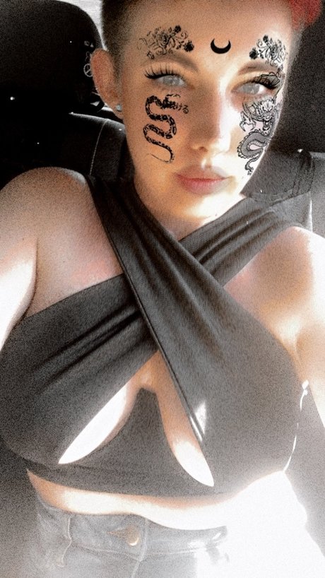 Kealy Mitchell onlyfans leaked