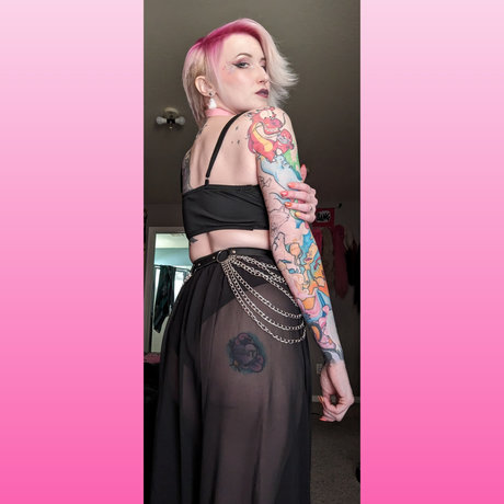 Autumn Corvid on onlyfans