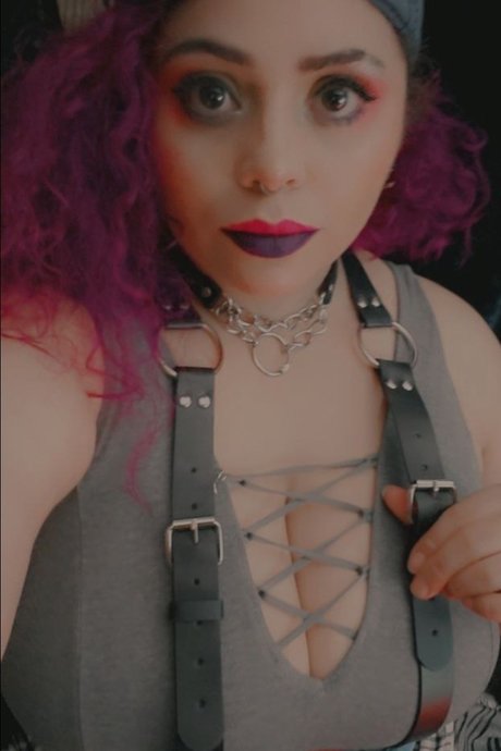 cuddlyclit onlyfans model