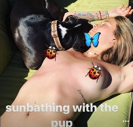 Paris Jackson onlyfans x