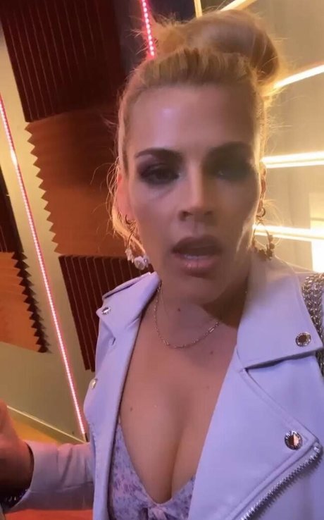 Busy Phillips onlyfans porn free