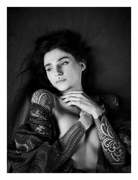 Noemie Doragon onlyfans nudes