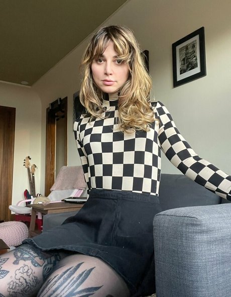 thewickedwren onlyfans fotos