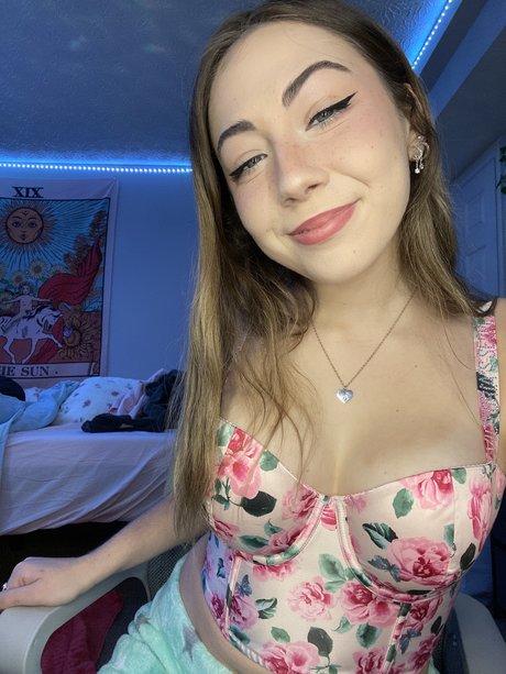 naked pictures onlyfans beautiful nude render