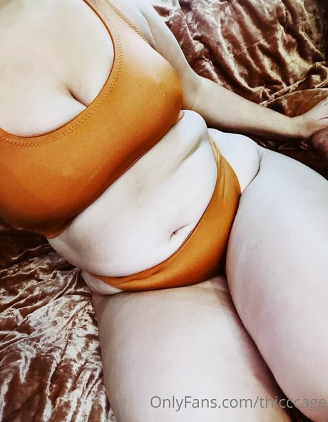 thicccage onlyfans model