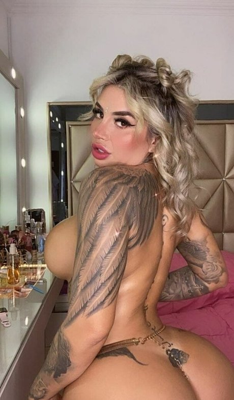 Lis Valderrama onlyfans lean