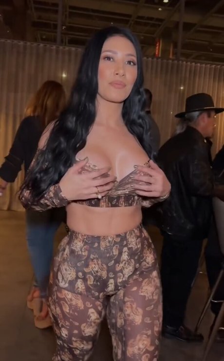 Simone E Simaria onlyfans leak