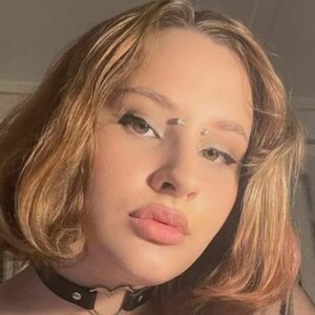 DakotaDoll free only fans