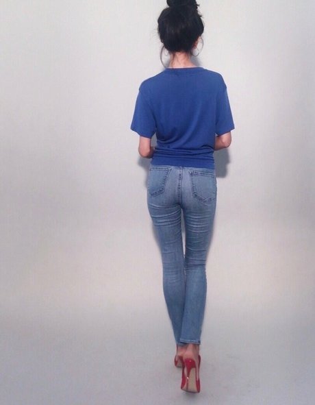 Alice Greczyn onlyfans free content