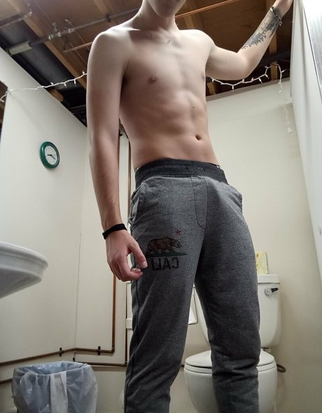 hot hunter topless onlyfans