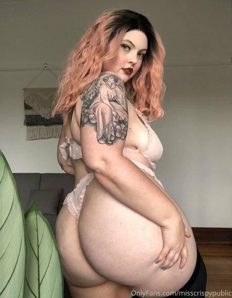 misscrispyfree only fans nudes