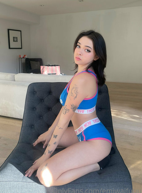 emiserinaa nude leak onlyfans