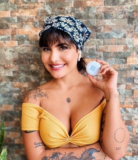 Martina La Peligrosa nude leaked onlyfans