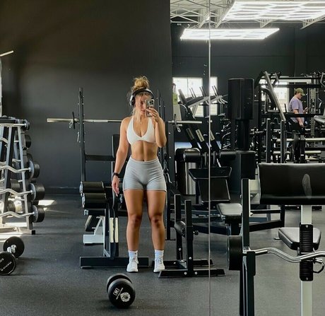 Makayla Mcquoid onlyfans free content